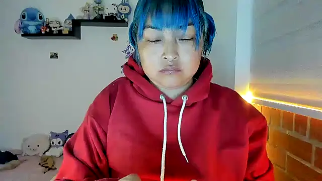 Shaddycute  online show from December 2025 01:22:01 AM