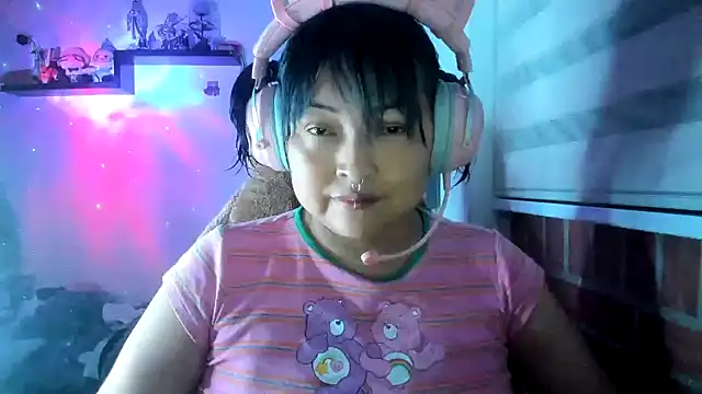 Shaddycute  online show from April 2026 12:50:02 AM