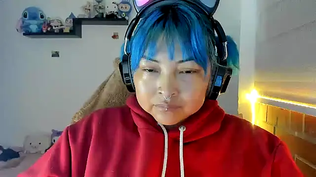 Shaddycute  online show from December 2025 11:25:01 AM