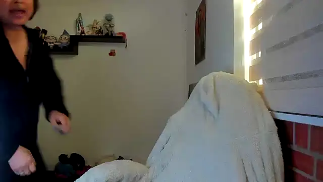 Shaddycute  online show from May 2026 12:26:02 PM