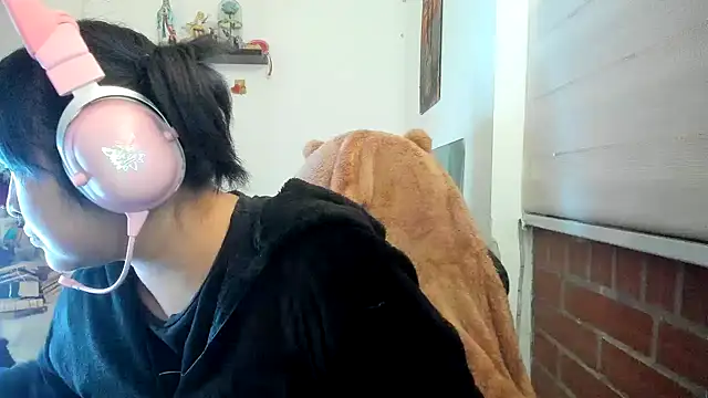 Shaddycute  online show from April 2026 02:21:01 PM