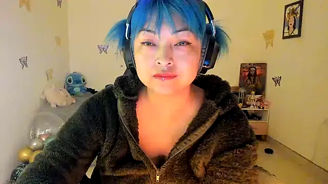 Shaddycute  online show from September 2025 10:25:01 AM