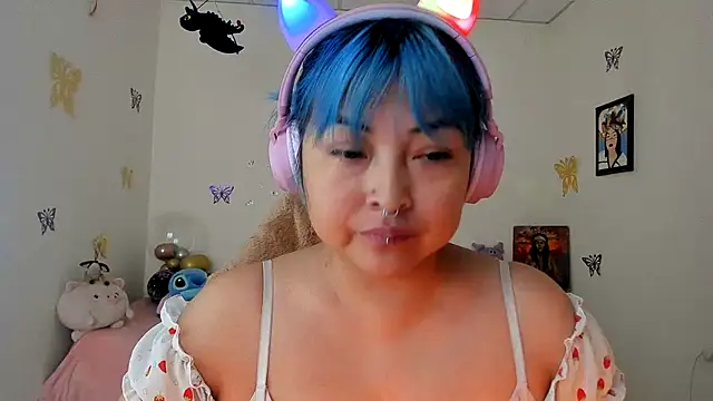 Shaddycute  online show from September 2025 04:58:01 PM