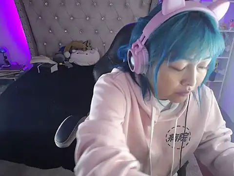 Shaddycute  online show from February 2025 10:00:01 PM
