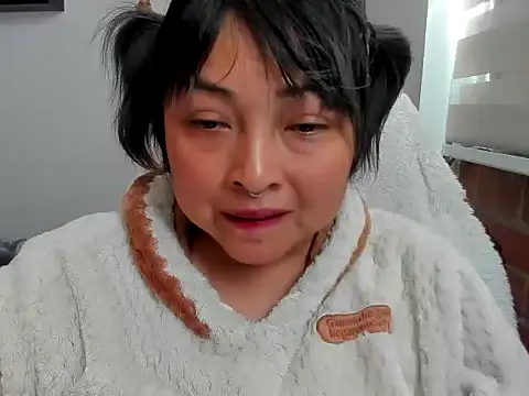 Shaddycute  online show from June 2026 06:07:02 PM