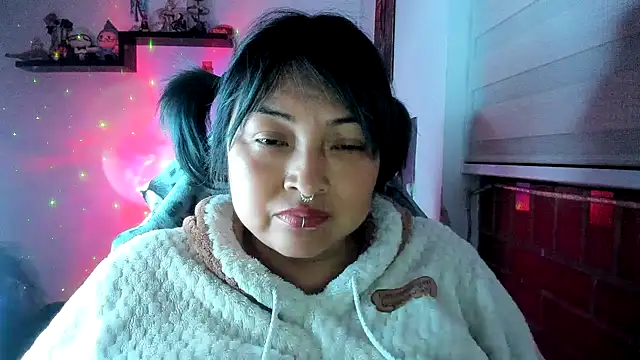 Shaddycute  online show from May 2026 01:56:01 AM