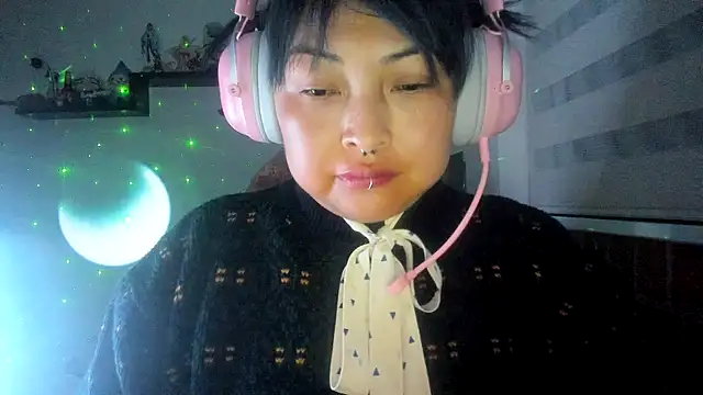 Shaddycute  online show from April 2026 01:56:02 AM