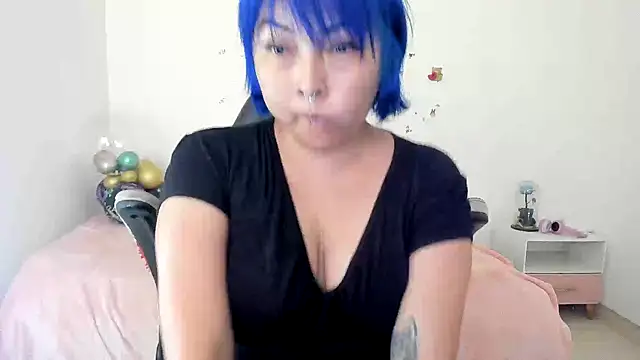 Shaddycute  online show from October 2025 07:36:01 PM