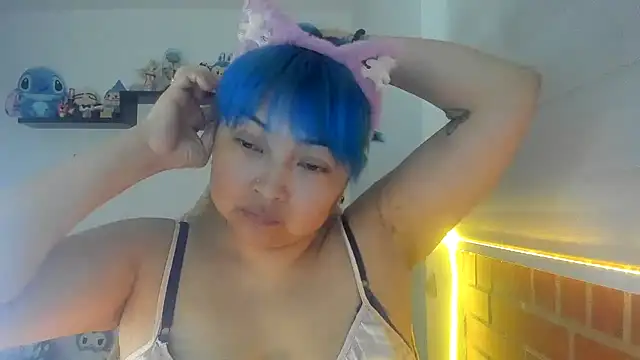 Shaddycute  online show from November 2025 01:38:01 AM