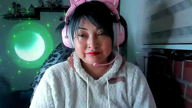 Shaddycute  online show from May 2026 03:06:01 AM