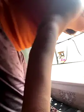 Snapshot of L-LOVE chatting on September 2025 05:48:01 PM L-LOVE online show from September 2025 05:48:01 PM