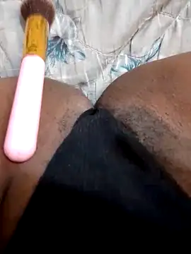 Snapshot of L-LOVE chatting on January 2025 09:15:02 PM L-LOVE online show from January 2025 09:15:02 PM