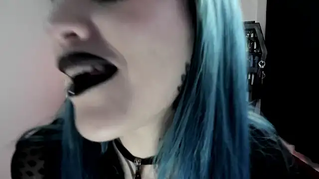 Snapshot of DimmuandDarkness chatting on June 2026 10:31:01 AM DimmuandDarkness online show from June 2026 10:31:01 AM
