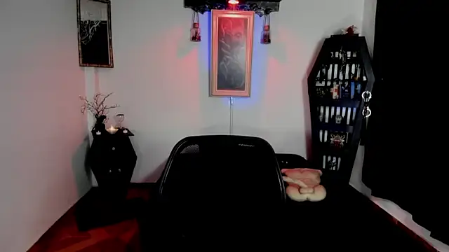 Snapshot of DimmuandDarkness chatting on July 2026 12:48:02 AM DimmuandDarkness online show from July 2026 12:48:02 AM