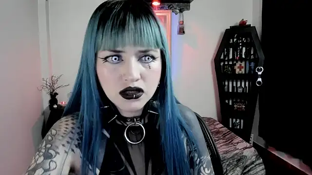 DimmuandDarkness online show from May 2026 06:40:02 PM