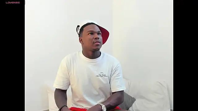 Troykhalil online show from November 2025 09:30:01 PM