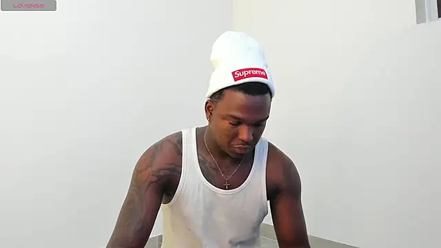 Troykhalil online show from November 2025 01:32:02 AM