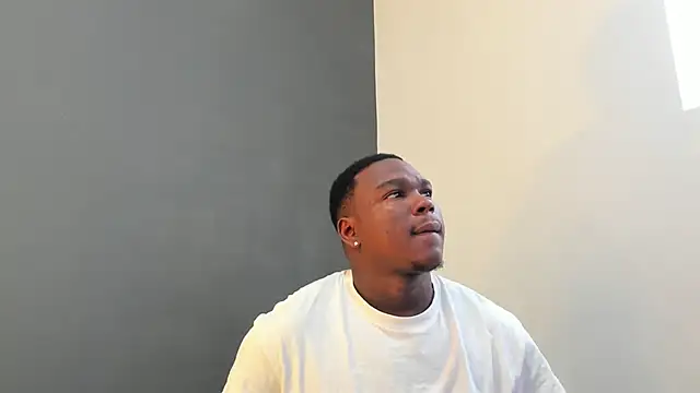 Troykhalil online show from December 2025 08:28:02 PM