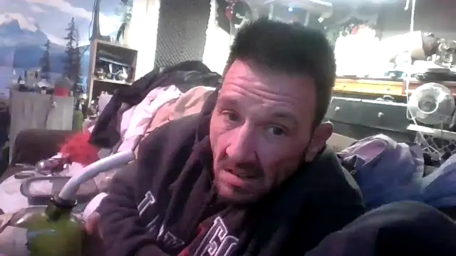 Snapshot of gettinit2wice chatting on November 2025 12:32:01 PM gettinit2wice online show from November 2025 12:32:01 PM