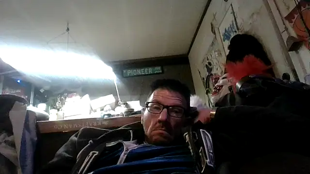 Snapshot of gettinit2wice chatting on October 2025 01:42:05 PM gettinit2wice online show from October 2025 01:42:05 PM