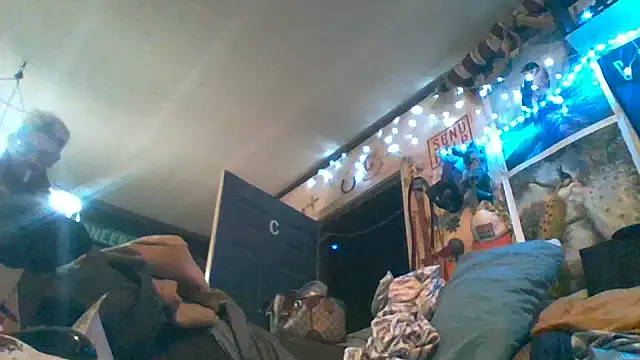 Snapshot of gettinit2wice chatting on December 2025 11:25:02 AM gettinit2wice online show from December 2025 11:25:02 AM