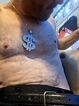 Snapshot of gettinit2wice chatting on December 2025 09:55:01 AM gettinit2wice online show from December 2025 09:55:01 AM