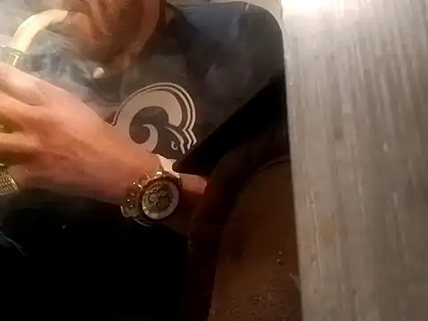 Snapshot of gettinit2wice chatting on January 2025 08:21:01 PM gettinit2wice online show from January 2025 08:21:01 PM