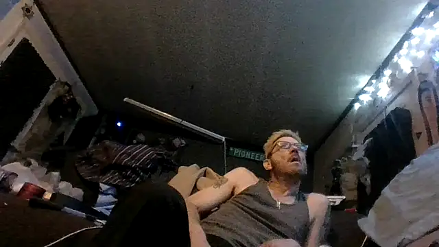 gettinit2wice online show from December 2025 12:49:02 PM