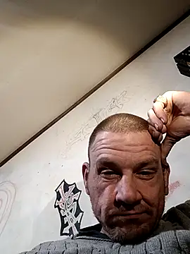 Snapshot of gettinit2wice chatting on February 2025 09:20:02 AM gettinit2wice online show from February 2025 09:20:02 AM