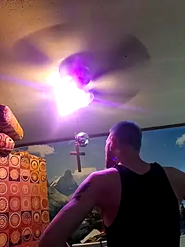 gettinit2wice online show from February 2026 12:03:02 PM