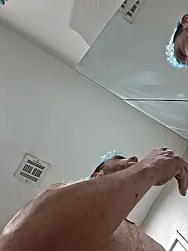 Snapshot of gettinit2wice chatting on September 2025 09:57:02 PM gettinit2wice online show from September 2025 09:57:02 PM