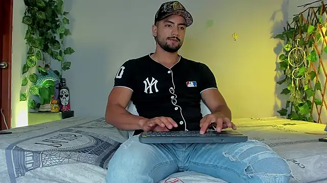 Jaxxon  online show from February 2025 03:53:01 PM