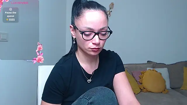 Snapshot of BabySerene chatting on February 2025 06:08:02 AM BabySerene online show from February 2025 06:08:02 AM