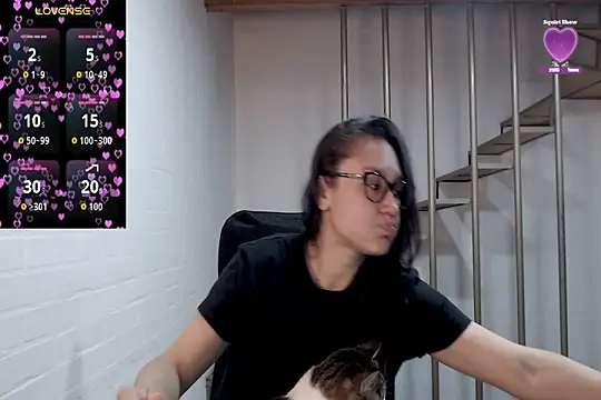 Jessie Desire online show from November 2025 02:06:02 AM