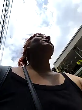 florecita9 online show from December 2025 05:26:02 PM