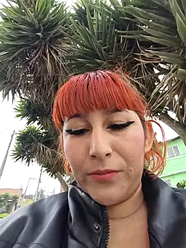 florecita9 online show from November 2025 03:48:01 PM