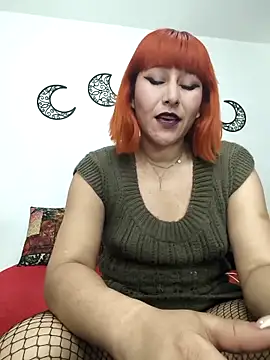 florecita9 online show from November 2025 05:39:02 PM