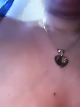 florecita9 online show from April 2026 03:57:01 PM