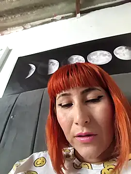 florecita9 online show from October 2025 04:39:02 PM