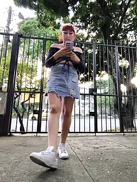 florecita9 online show from December 2025 08:04:02 PM