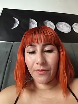 florecita9 online show from November 2025 05:38:01 PM