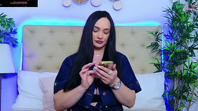 Snapshot of DaliyaArabian chatting on June 2026 12:27:01 PM DaliyaArabian online show from June 2026 12:27:01 PM