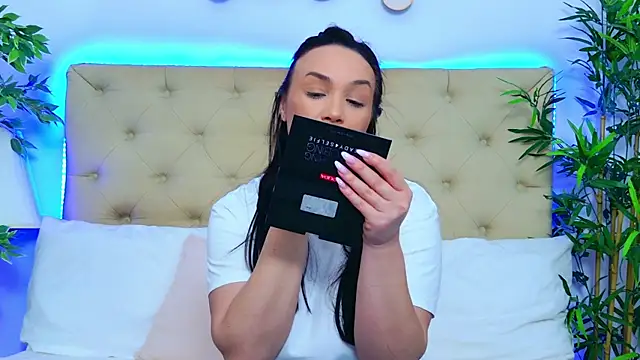 DaliyaArabian online show from April 2026 12:11:02 PM