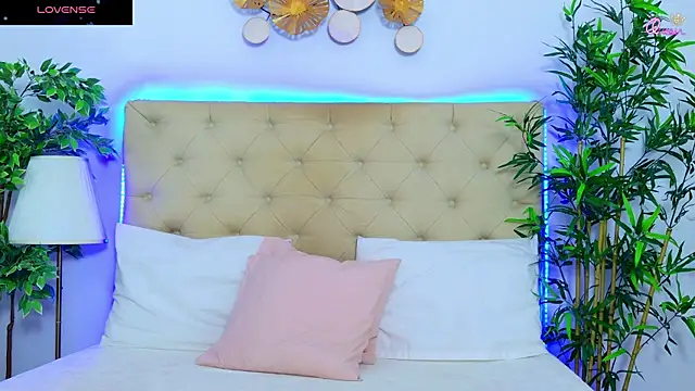 Snapshot of DaliyaArabian chatting on May 2026 12:21:01 PM DaliyaArabian online show from May 2026 12:21:01 PM