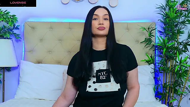Snapshot of DaliyaArabian chatting on May 2026 12:22:01 PM DaliyaArabian online show from May 2026 12:22:01 PM