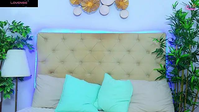 Snapshot of DaliyaArabian chatting on May 2026 12:10:01 PM DaliyaArabian online show from May 2026 12:10:01 PM