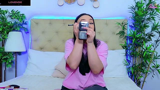 Snapshot of DaliyaArabian chatting on May 2026 12:19:01 PM DaliyaArabian online show from May 2026 12:19:01 PM