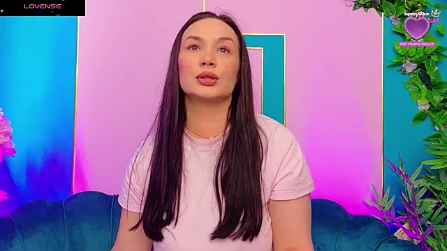 Snapshot of DaliyaArabian chatting on May 2026 12:12:02 PM DaliyaArabian online show from May 2026 12:12:02 PM