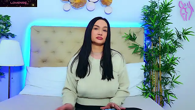 DaliyaArabian online show from November 2025 01:00:02 PM