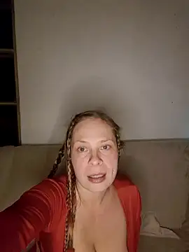 Snapshot of katiestevens chatting on October 2025 09:14:01 PM katiestevens online show from October 2025 09:14:01 PM